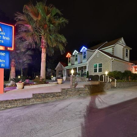 Savannah Inn And Suites Savannah Port Area Esterno foto