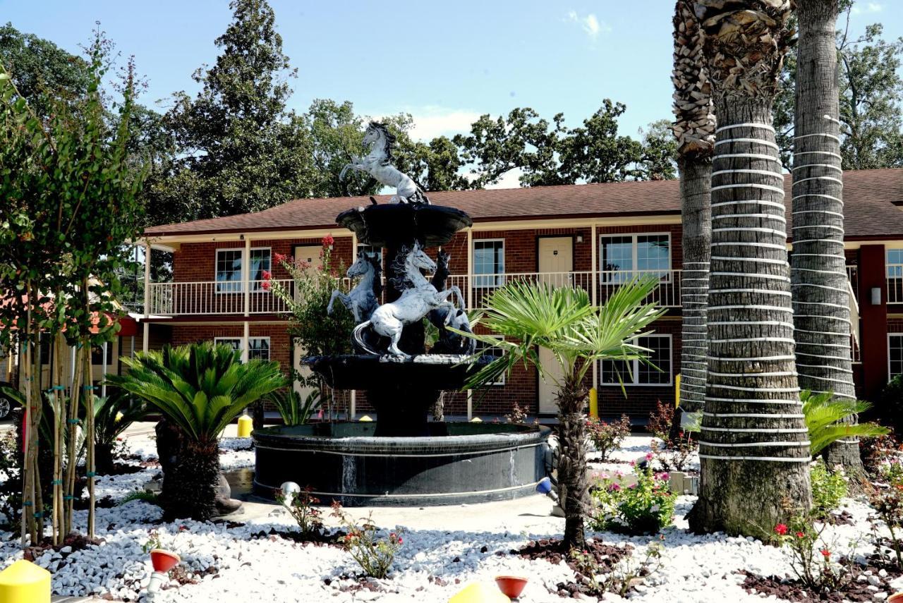 Savannah Inn And Suites Savannah Port Area Esterno foto