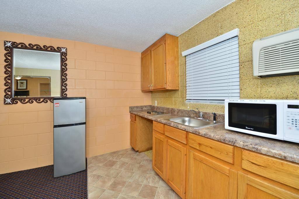 Savannah Inn And Suites Savannah Port Area Camera foto