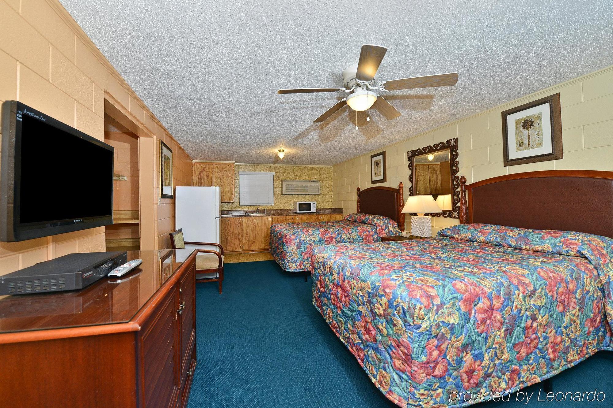 Savannah Inn And Suites Savannah Port Area Esterno foto