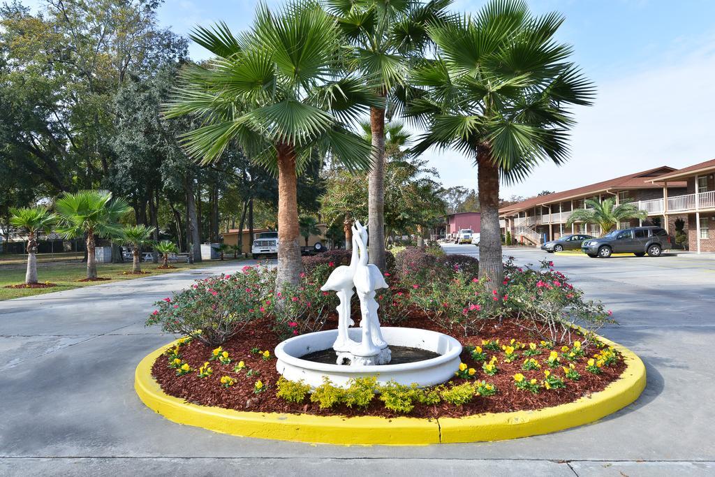 Savannah Inn And Suites Savannah Port Area Amenities foto