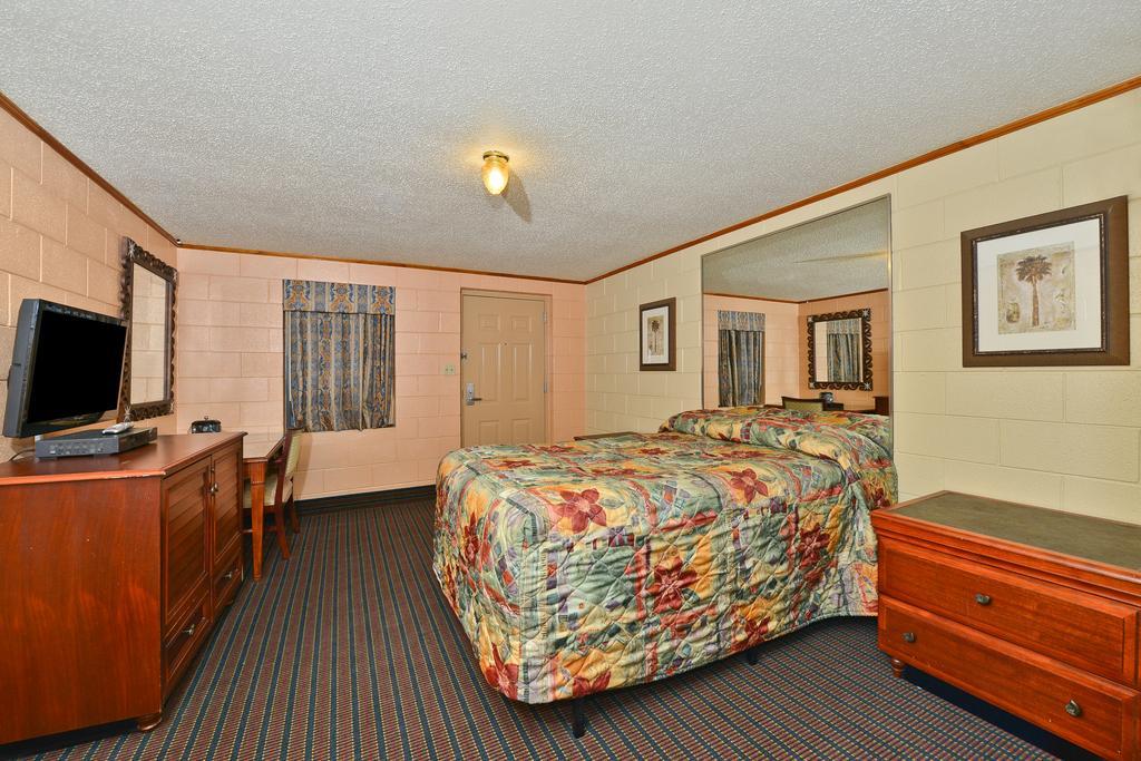 Savannah Inn And Suites Savannah Port Area Camera foto